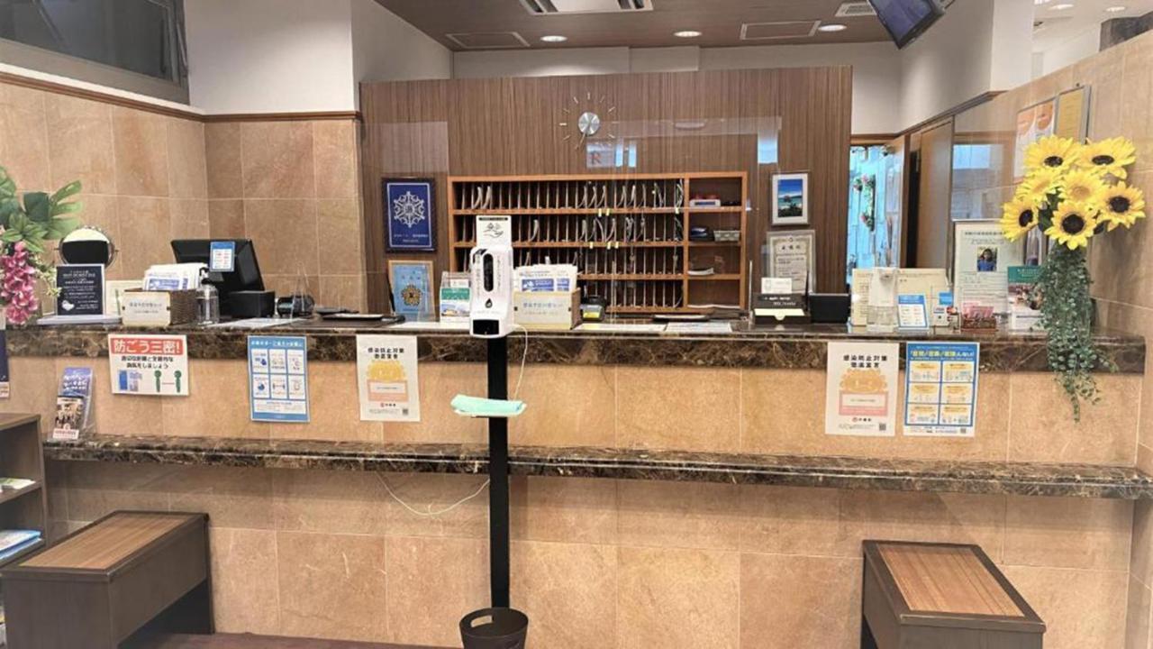 Toyoko Inn Okinawa Naha Kokusai-Dori Miebashi-Eki Eksteriør billede