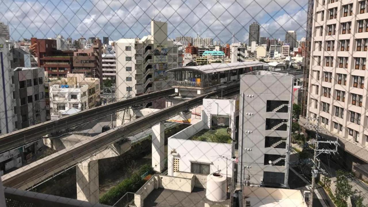 Toyoko Inn Okinawa Naha Kokusai-Dori Miebashi-Eki Eksteriør billede