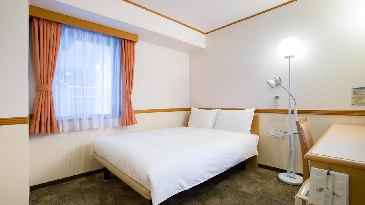 Toyoko Inn Okinawa Naha Kokusai-Dori Miebashi-Eki Eksteriør billede