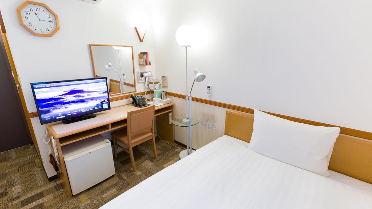 Toyoko Inn Okinawa Naha Kokusai-Dori Miebashi-Eki Eksteriør billede