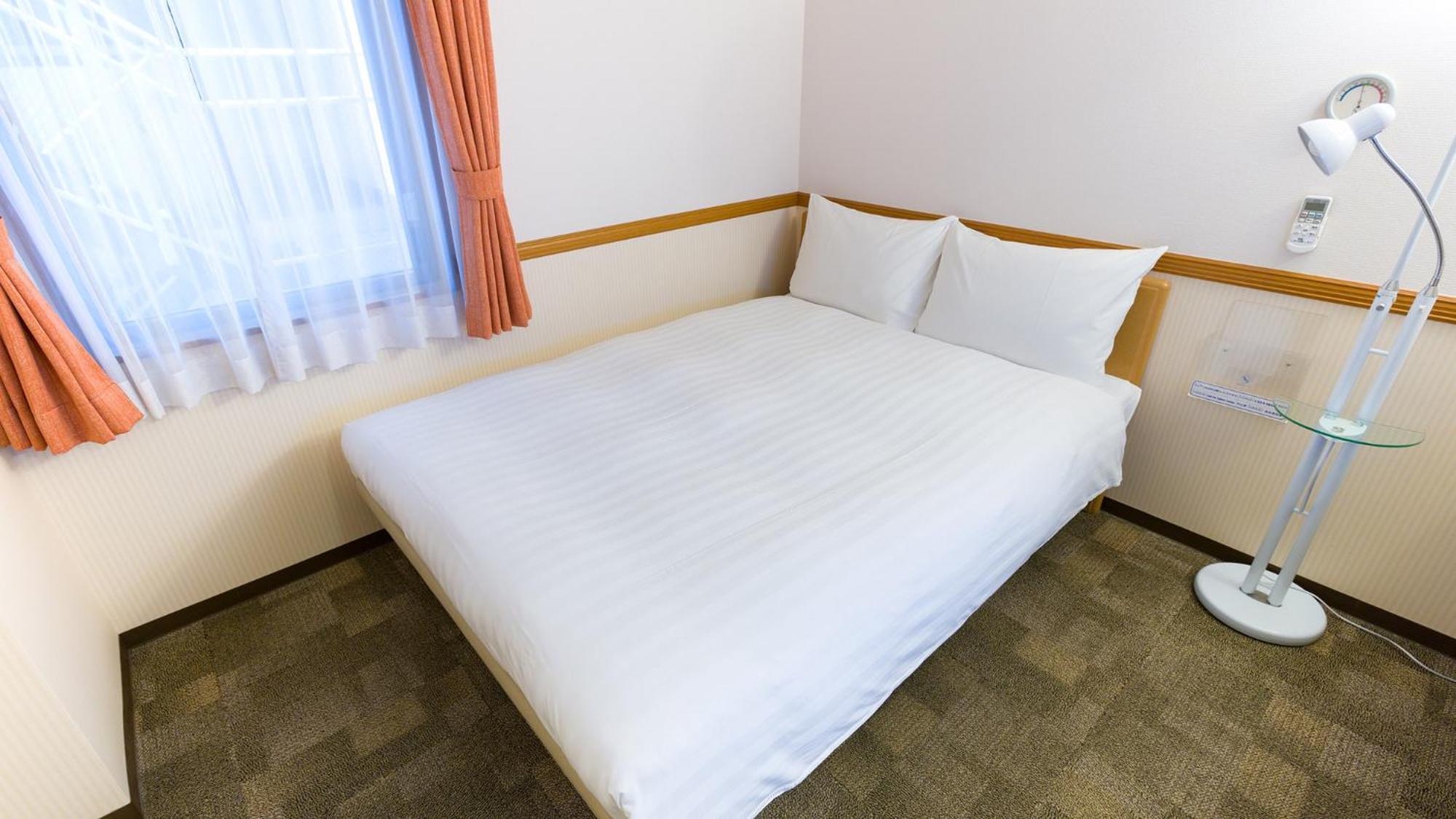 Toyoko Inn Okinawa Naha Kokusai-Dori Miebashi-Eki Værelse billede