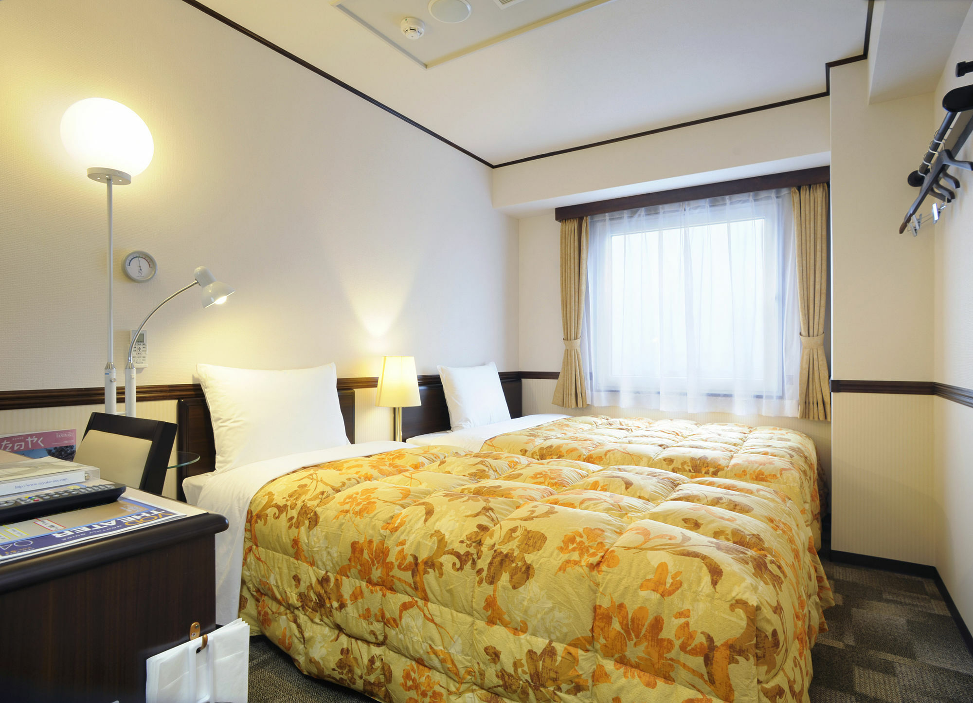 Toyoko Inn Okinawa Naha Kokusai-Dori Miebashi-Eki Eksteriør billede