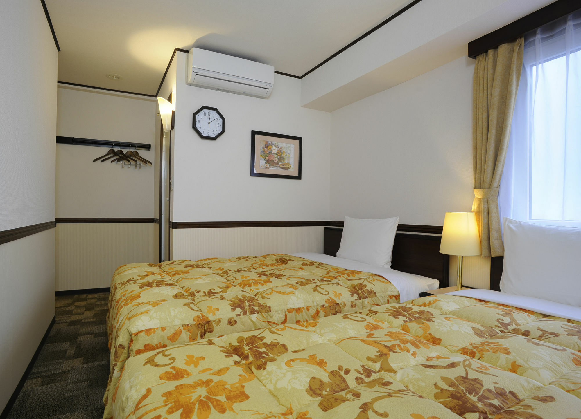 Toyoko Inn Okinawa Naha Kokusai-Dori Miebashi-Eki Eksteriør billede